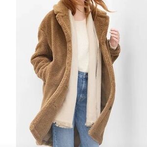 GAP Women’s Tan Teddy Bear Sherpa Coat Jacket